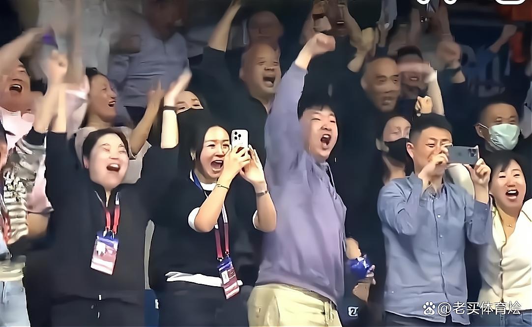 德国队险胜马来西亚队，安赛龙扛起全队