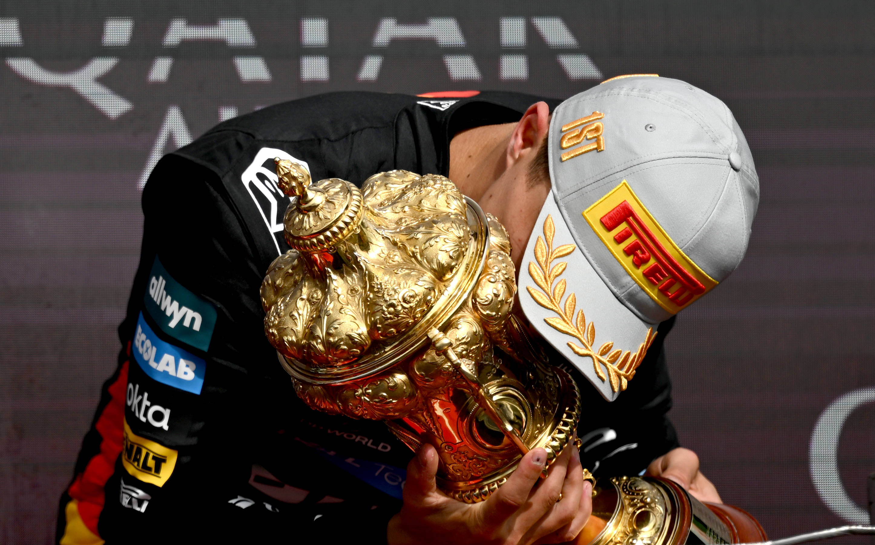 索伯车队力克迈凯伦,诺里斯扛起全队 索伯车队力克迈凯伦,诺里斯扛起全队