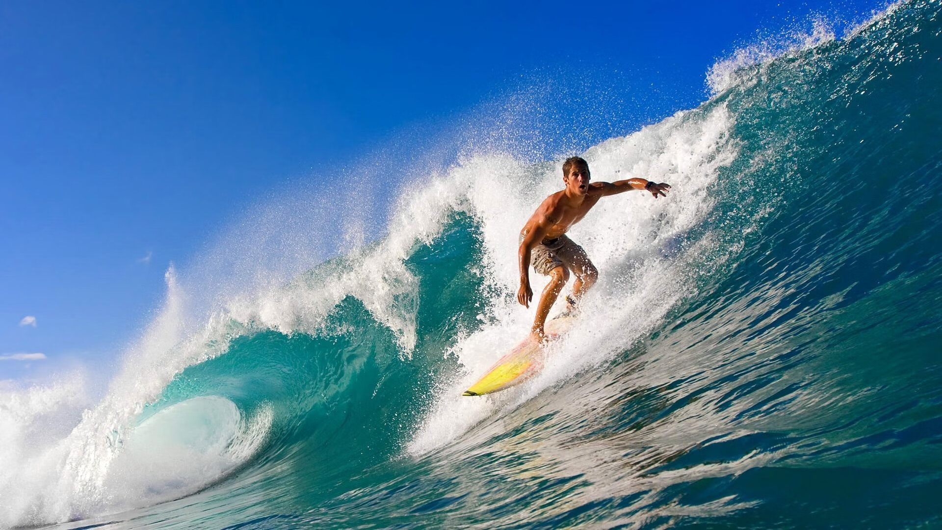 挪威新星闪耀F1揭幕战，里昂赛道见证稳稳的统治力