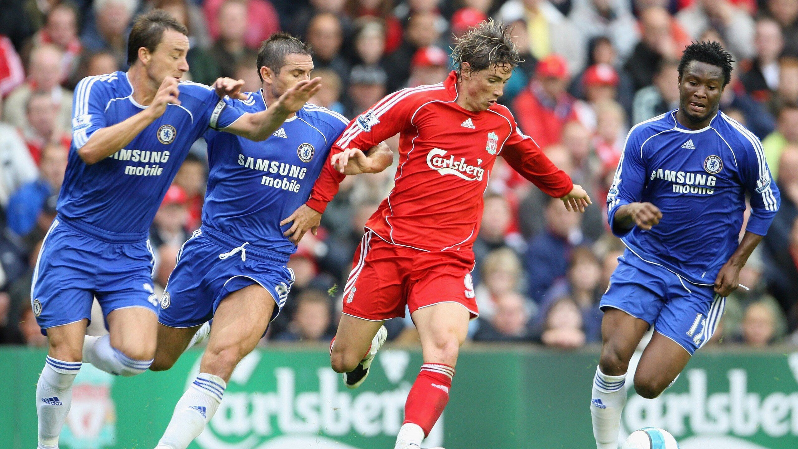 赛道边缘的胜利，拉塞尔关键一搏助索伯险胜哈斯