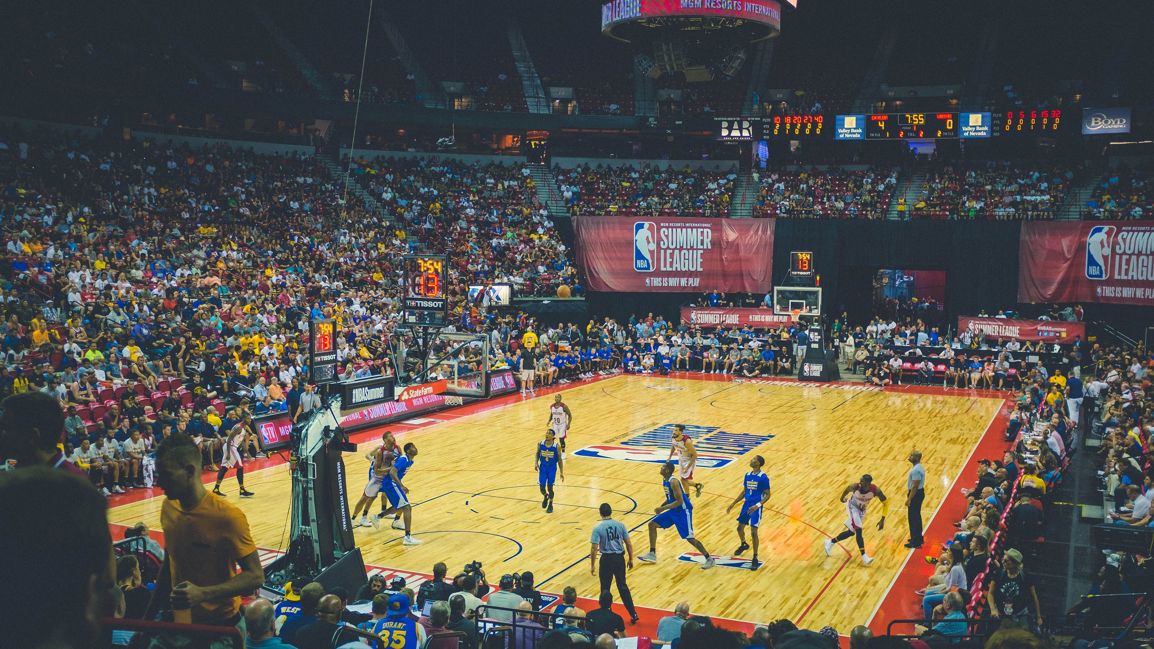 冰与火的碰撞，浙江队如何碾压热火，拉文如何扛起全队